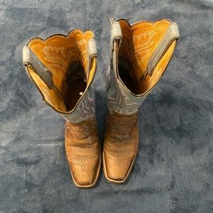 Gently used Justin boots.